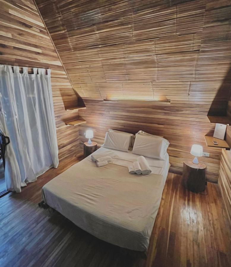 Buena Onda Lodge Playa Santa Teresa (Puntarenas)